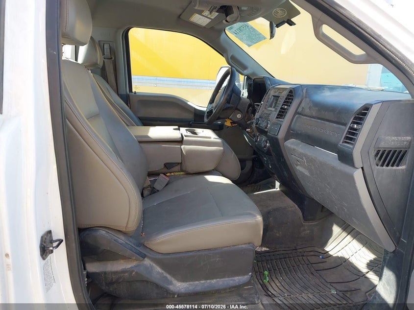 2019 FORD F-550 CHASSIS auction photo 8