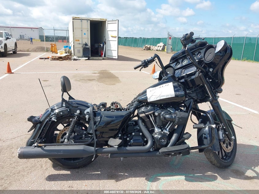 2018 Harley-Davidson Flhxs Street Glide Special VIN: 1HD1KRC11JB608492 Lot: 45578130