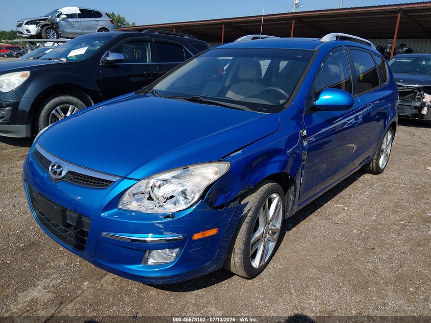 2011 Hyundai Elantra, Left Front, IAAI, VIN KMHDC8AE5BU106422 — photo 2