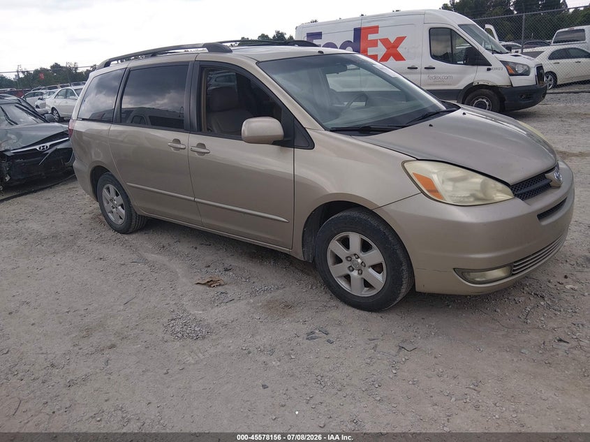 2004 Toyota Sienna