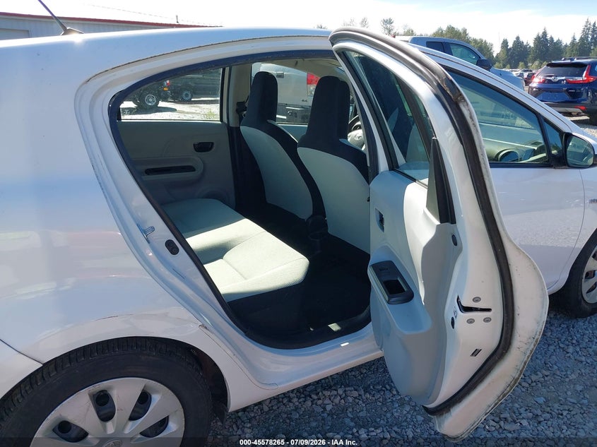 2013 Toyota Prius C One VIN: JTDKDTB35D1539901 Lot: 45578265