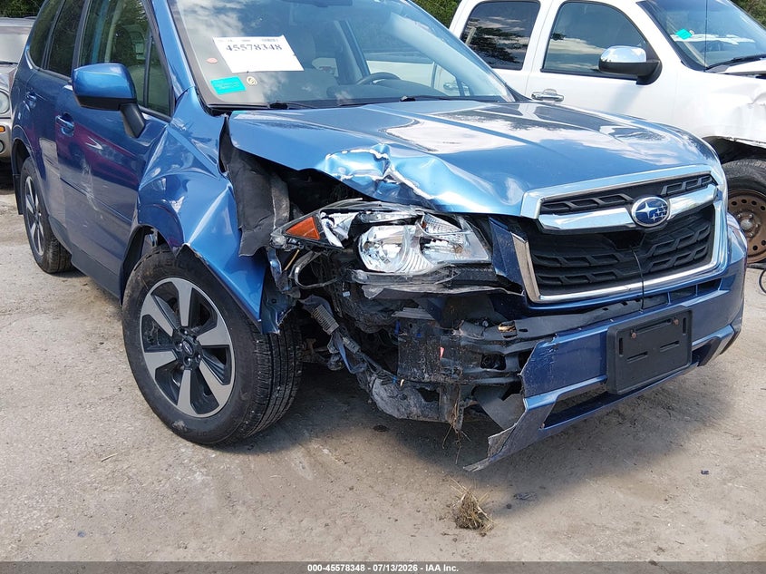 2018 SUBARU FORESTER auction photo 6