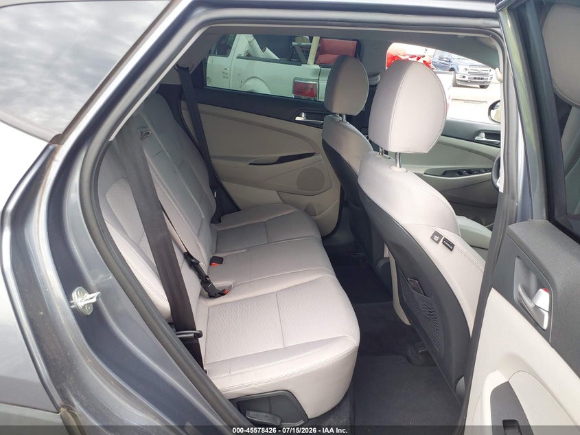 2021 HYUNDAI TUCSON auction photo 8