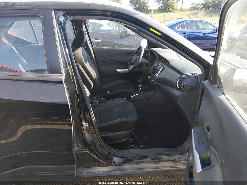 2018 NISSAN KICKS auction photo 5