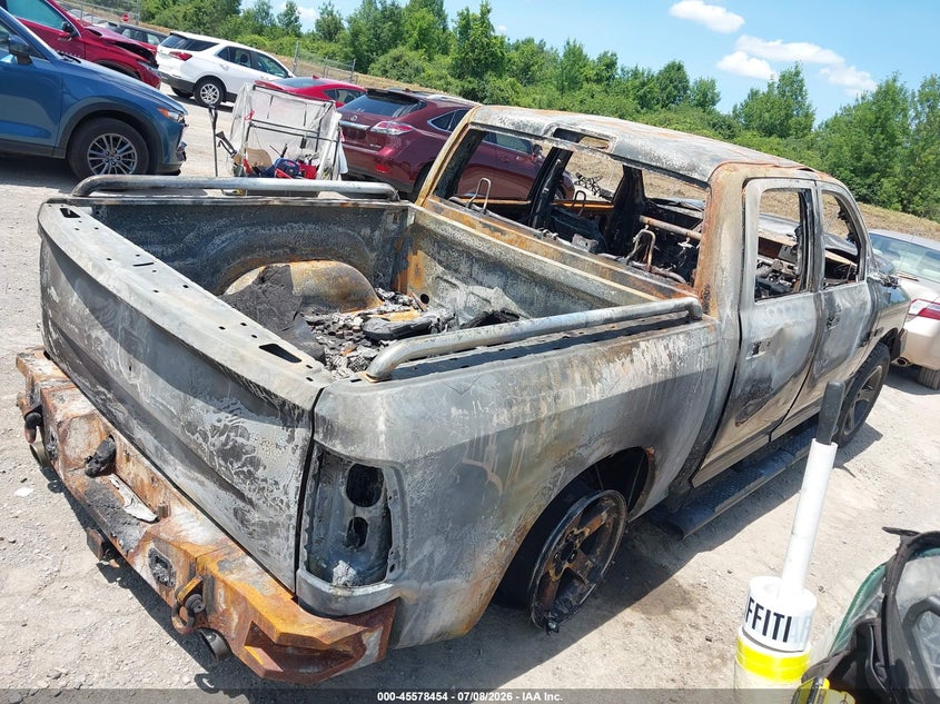 Vin: 3c6rr7kt2hg618223, lot: 46076807, ram 1500 express  4x4 5'7 box 20174