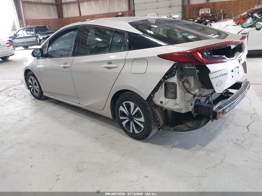 2017 TOYOTA PRIUS PRIME auction photo 3