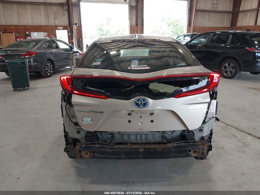2017 TOYOTA PRIUS PRIME auction photo 6