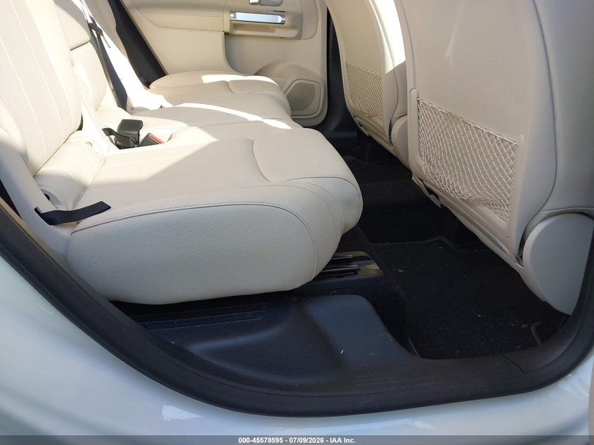 2020 MERCEDES-BENZ GLB 250 auction photo 8