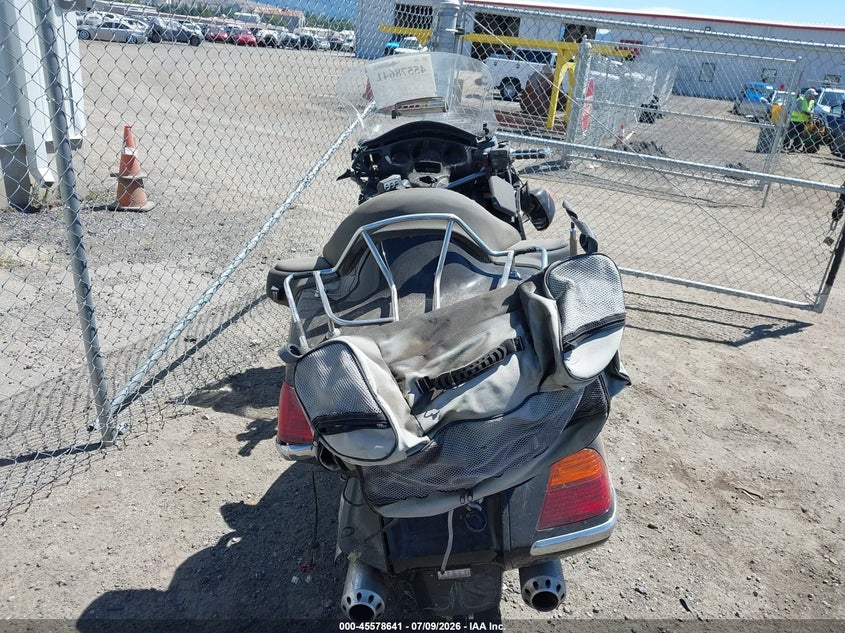 2004 HONDA GL1800 auction photo 6