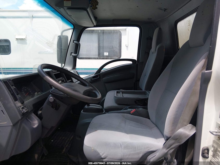 2019 ISUZU NPR auction photo 7
