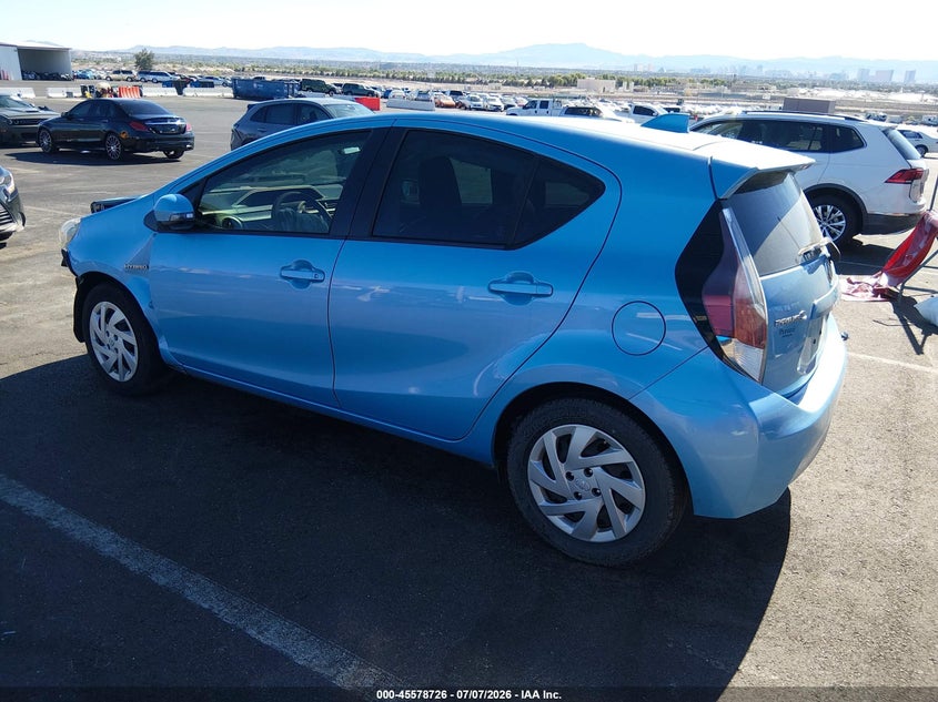 2015 TOYOTA PRIUS C auction photo 3