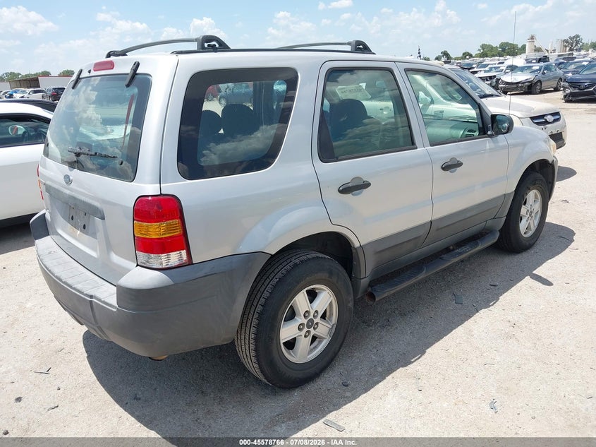 2006 FORD ESCAPE auction photo 4
