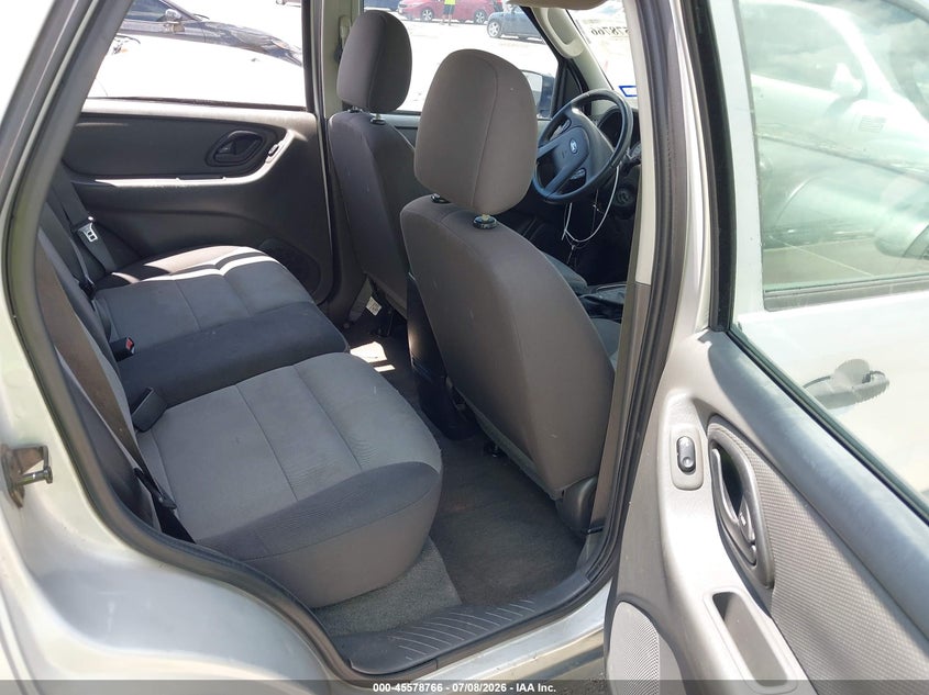 2006 FORD ESCAPE auction photo 8
