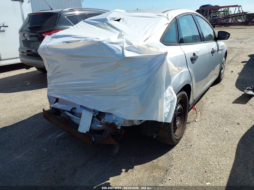 Vin: 1fadp3e28jl310217, lot: 46077175, ford focus s 20184