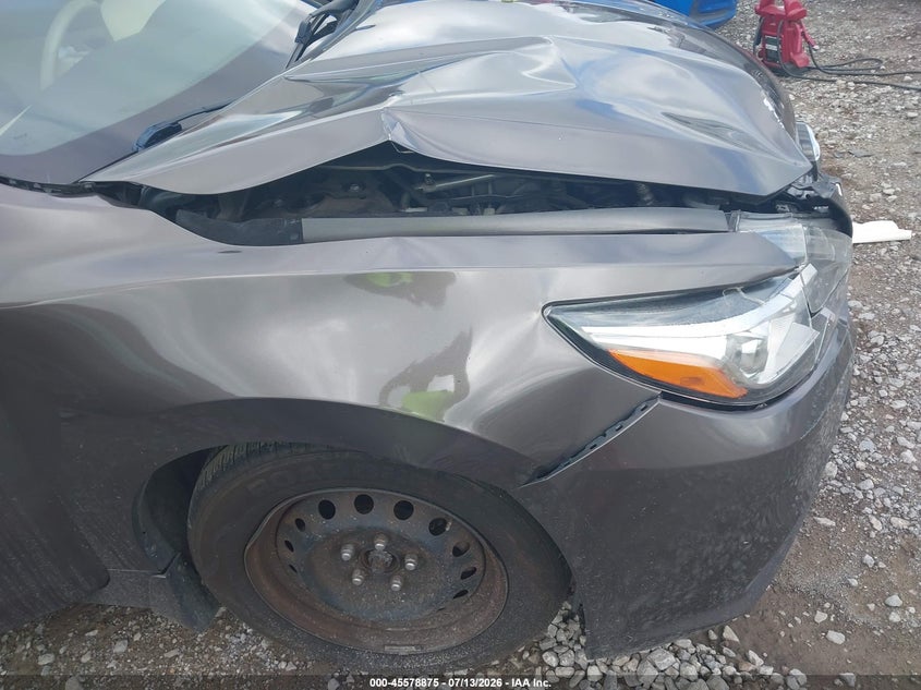 2016 NISSAN ALTIMA auction photo 6