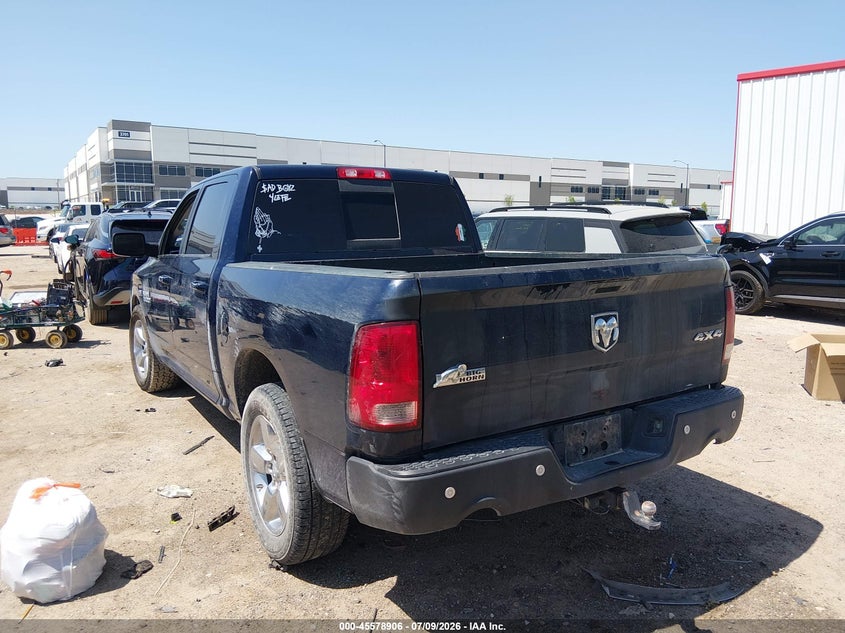 Vin: 3c6rr7lt2jg198113, lot: 46077259, ram 1500 big horn  4x4 5'7 box 20183