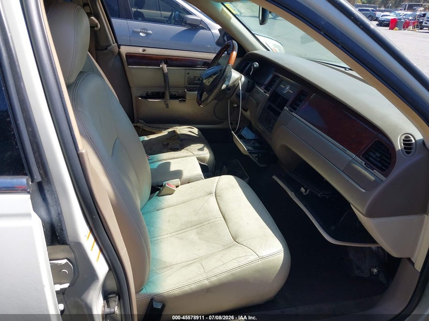 AtlanticExpress - Lincoln Town Car