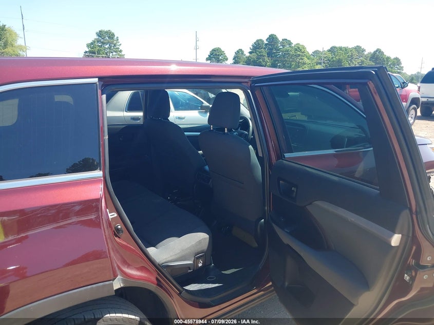 2019 TOYOTA HIGHLANDER auction photo 8