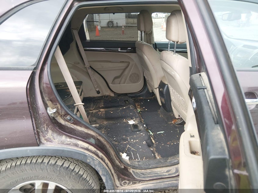 2015 KIA SORENTO auction photo 8