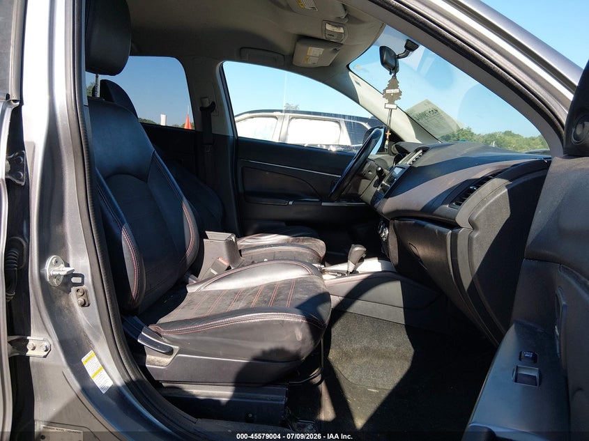 2018 MITSUBISHI OUTLANDER SPORT auction photo 5