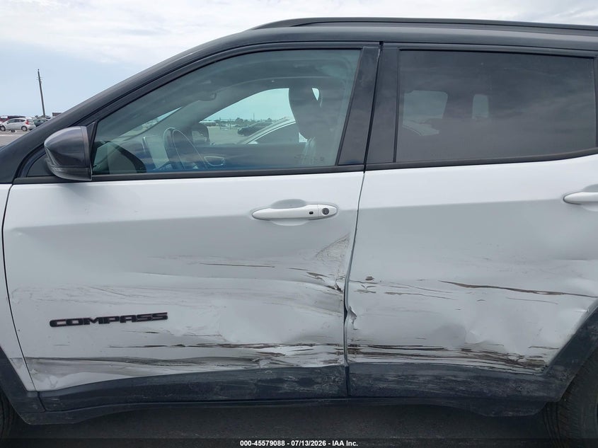 2022 JEEP COMPASS TRAILHAWK 4X4 · Фото 14