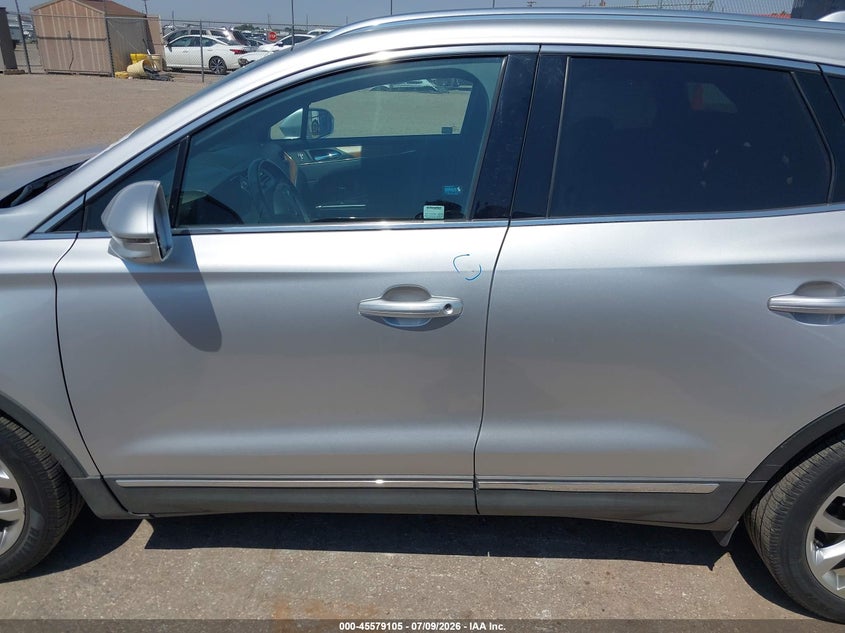 2017 Lincoln Mkc Select VIN: 5LMCJ2C94HUL57646 Lot: 45579105