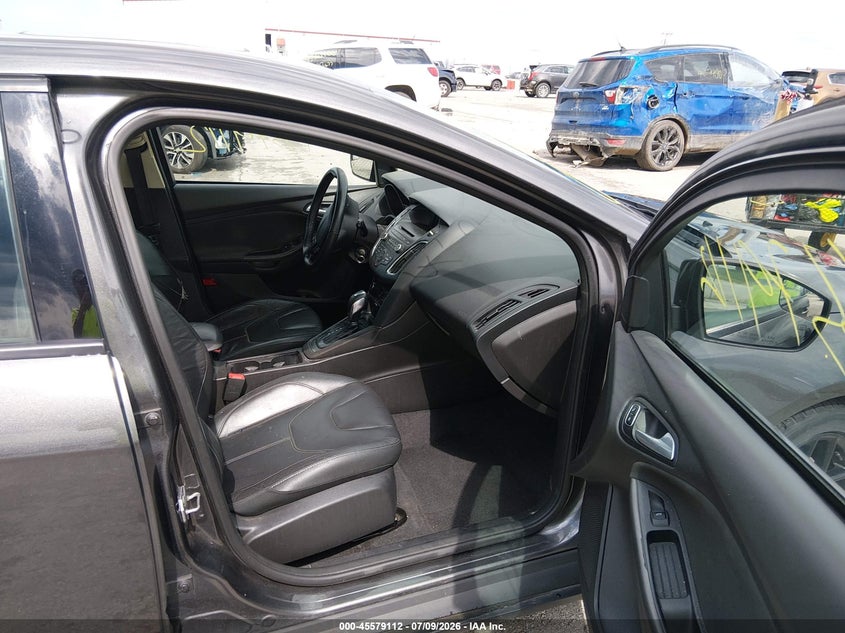 2016 FORD FOCUS auction photo 5