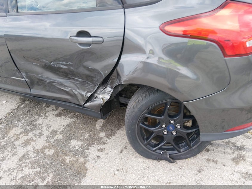 2016 FORD FOCUS auction photo 6