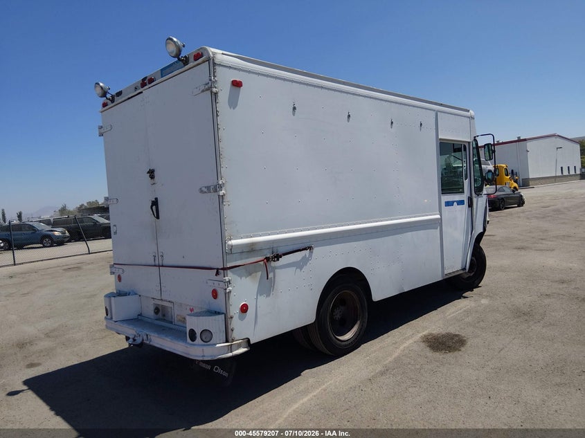 2000 WORKHORSE CUSTOM CHASSIS FORWARD CONTROL CHASSIS auction photo 4