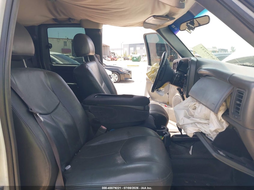 2003 CHEVROLET SILVERADO 2500HD auction photo 5