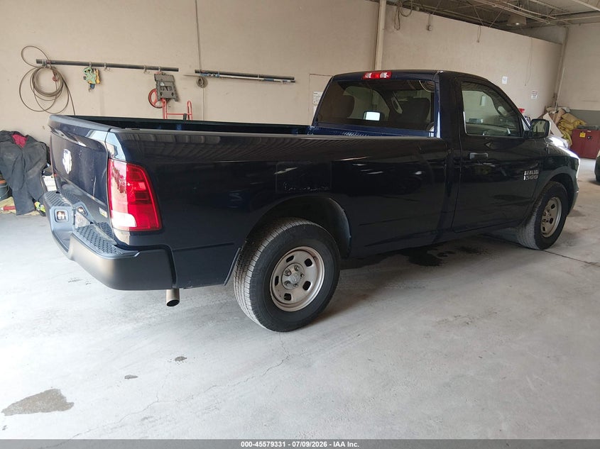 2017 RAM 1500 auction photo 4