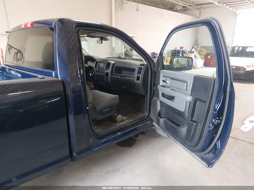 2017 RAM 1500 auction photo 5