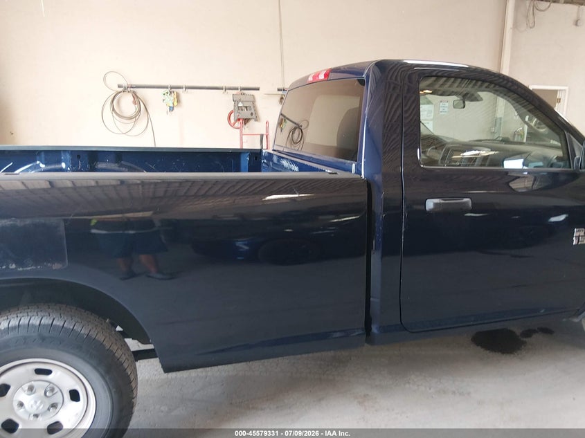 2017 RAM 1500 auction photo 8