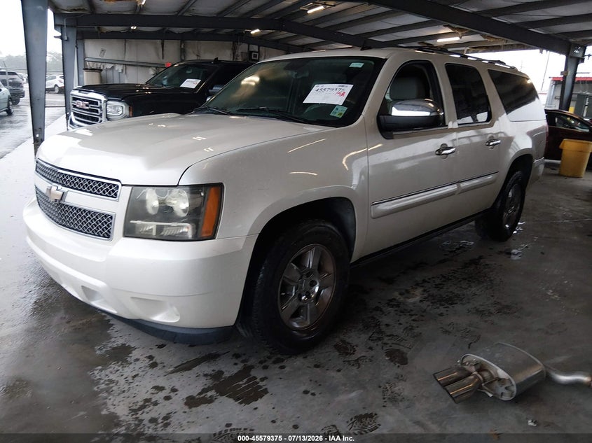 2008 CHEVROLET SUBURBAN 1500 auction photo 2