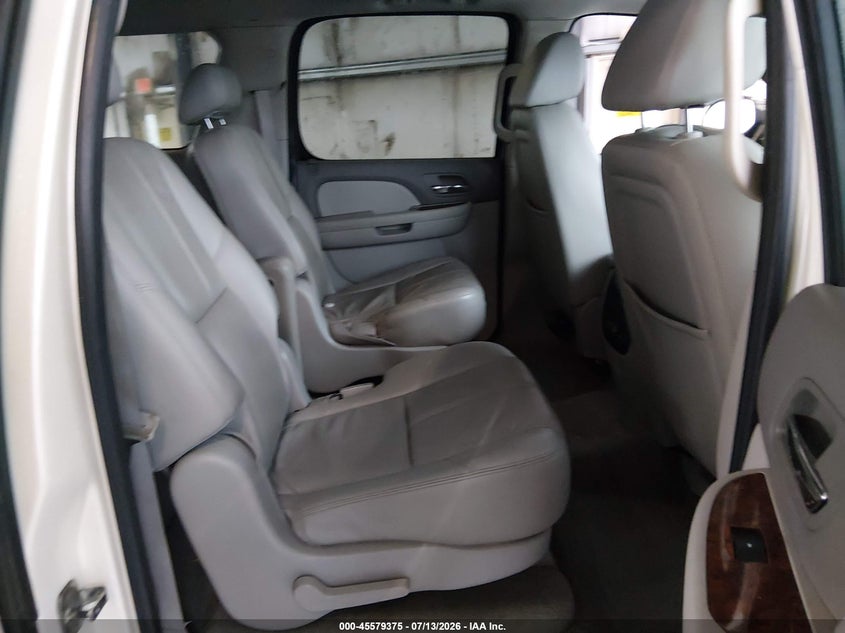 2008 CHEVROLET SUBURBAN 1500 auction photo 8