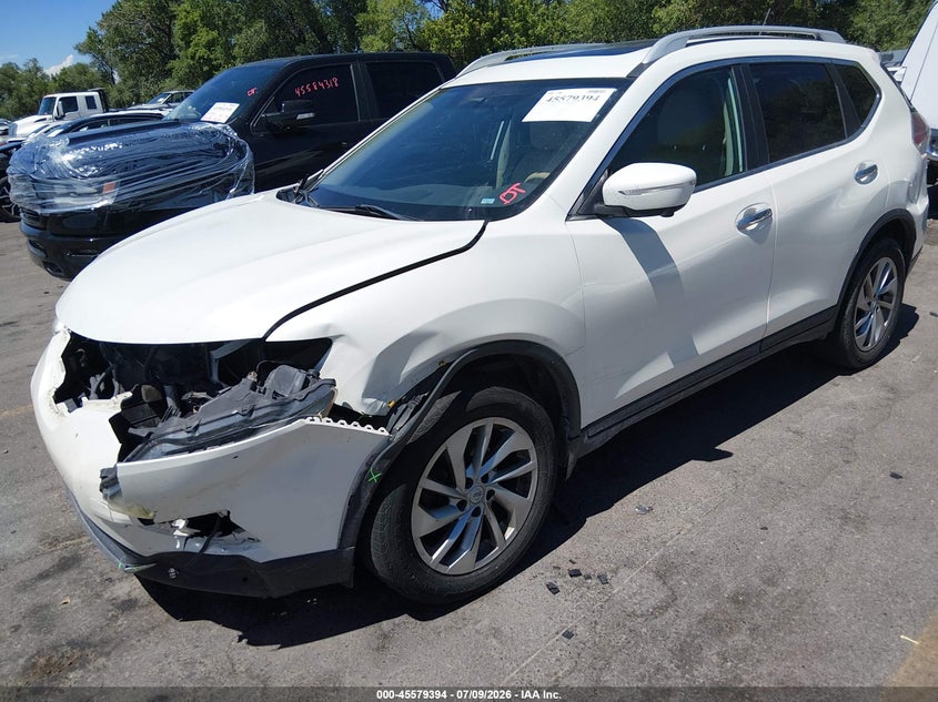 2015 NISSAN ROGUE auction photo 2