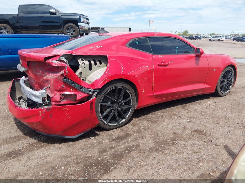 2018 CHEVROLET CAMARO auction photo 4