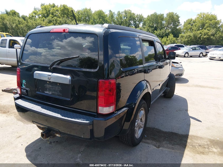 Фото 4 - DODGE NITRO