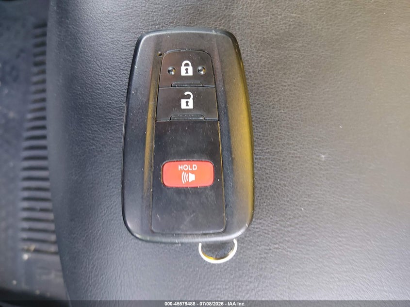 TOYOTA PRIUS - zdjęcie 11