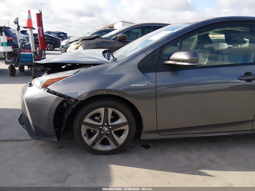 TOYOTA PRIUS - zdjęcie 19