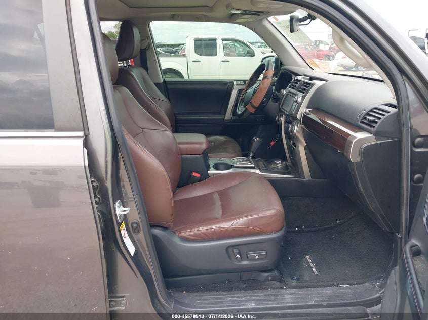 2017 TOYOTA 4RUNNER auction photo 5