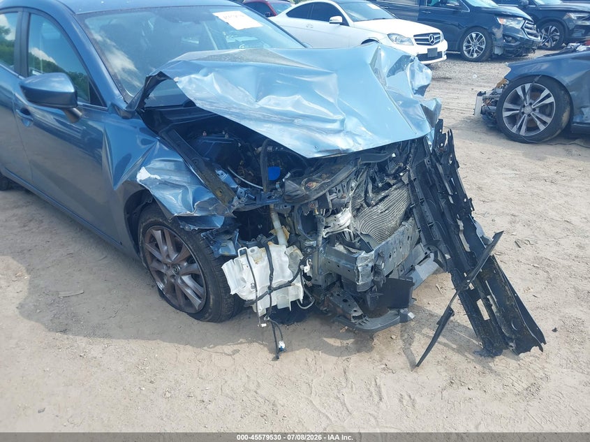 2016 MAZDA MAZDA3 auction photo 6