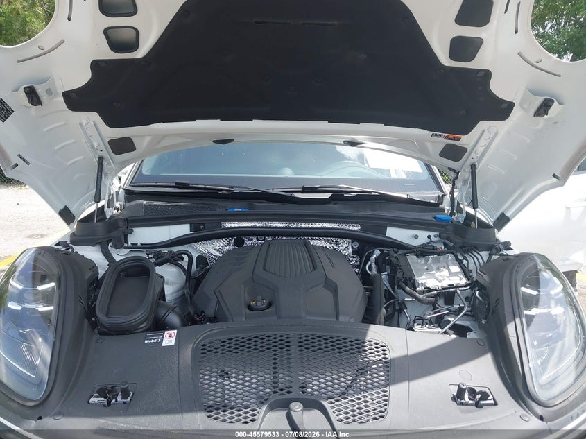 2026 Porsche Macan T VIN: WP1AA2A51TLB04442 Lot: 45579533
