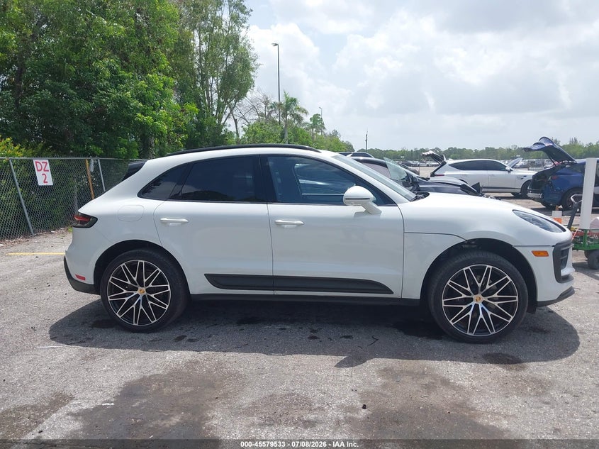 2026 Porsche Macan T VIN: WP1AA2A51TLB04442 Lot: 45579533