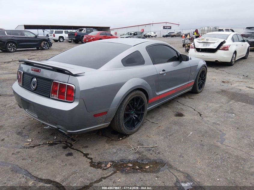 2007 FORD MUSTANG auction photo 4