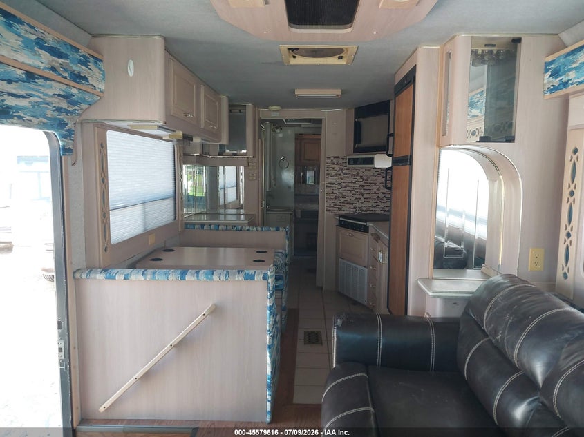 1994 SPARTAN MOTORS MOTORHOME auction photo 8