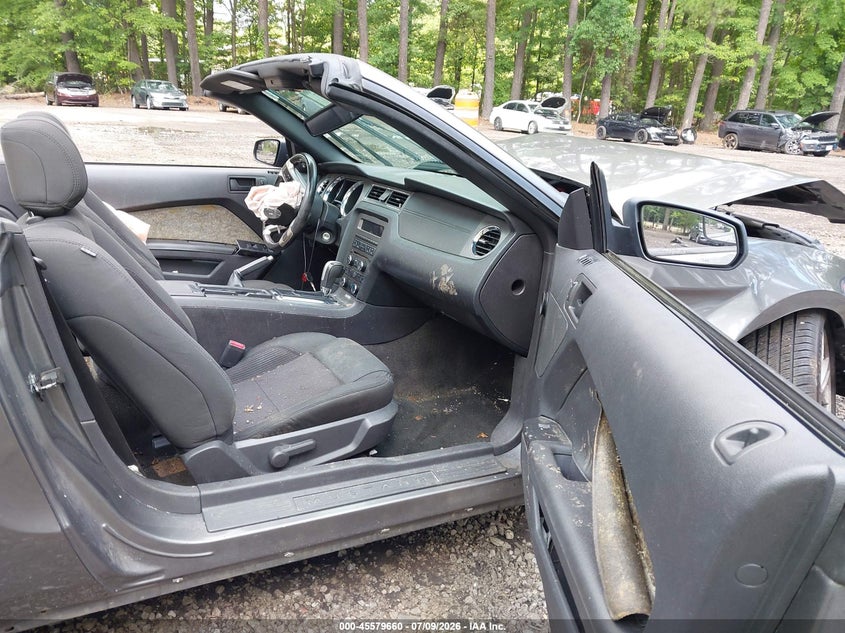 2014 FORD MUSTANG auction photo 5