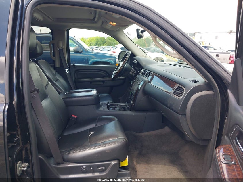 GMC YUKON XL 1500 2012 VIN 1GKS2MEF2CR316219