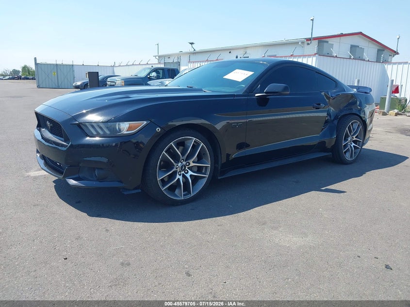2015 Ford Mustang, Левый зад, IAAI, VIN 1FA6P8CF4F5386640 — фото 2