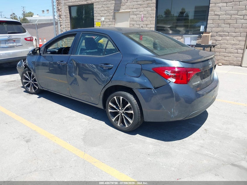 2018 TOYOTA COROLLA auction photo 3